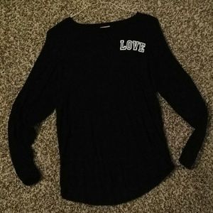 Black long sleeve love shirt